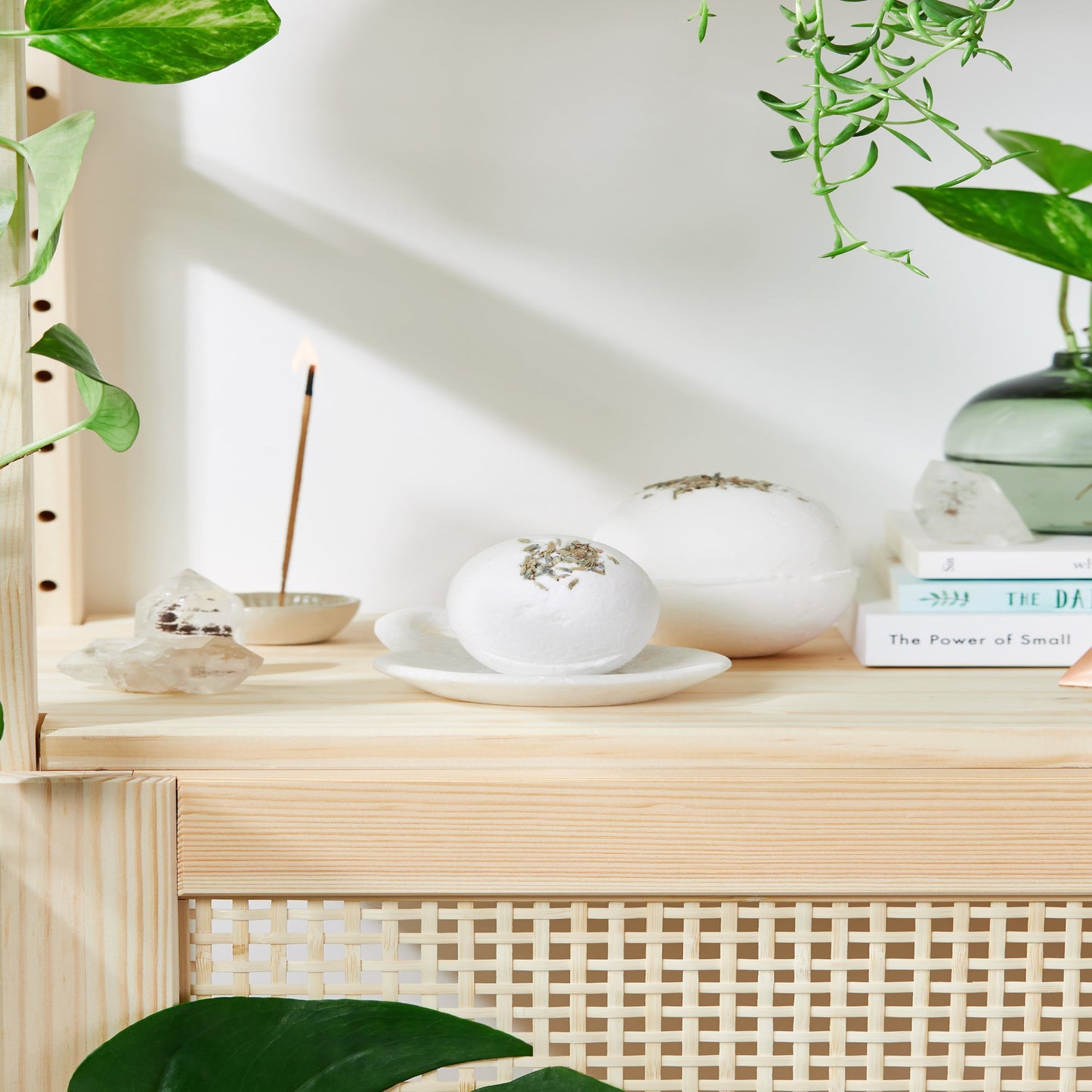 Organic Lavender & Chamomile Bath Bomb